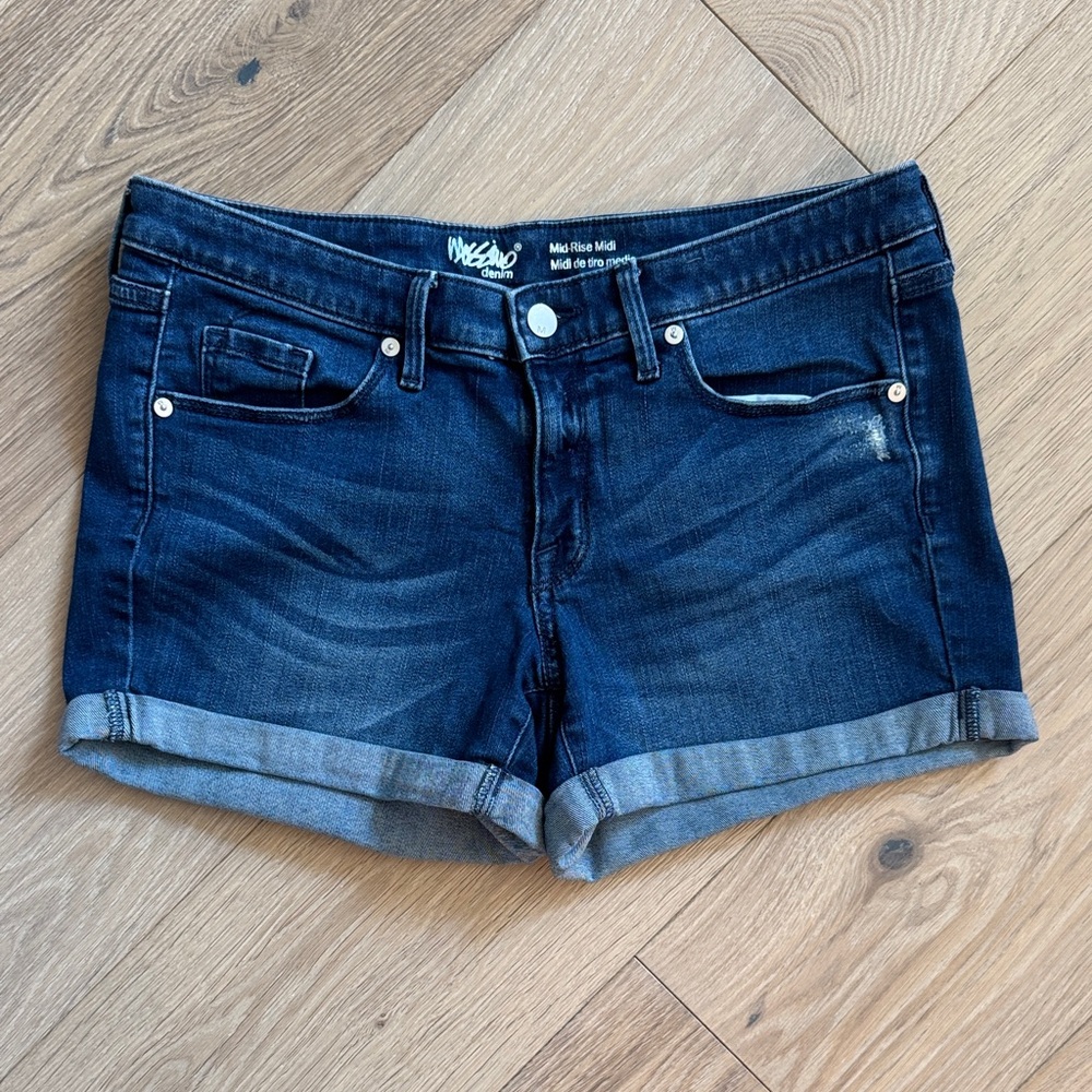 Dark Wash Women's Mid-Rise Midi Jean Shorts